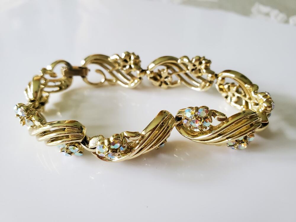 Vintage Gold Tone AB Lisner Bracelet